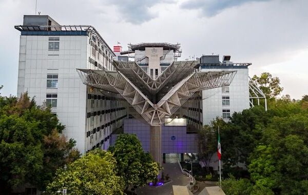 Centro Médico Nacional “20 de Noviembre” del ISSSTE, entre los 10 mejores hospitales del país: Martí Batres