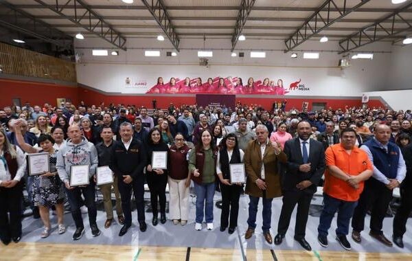 En Chihuahua, más de 300 familias reciben Constancia de Finiquito del FOVISSSTE