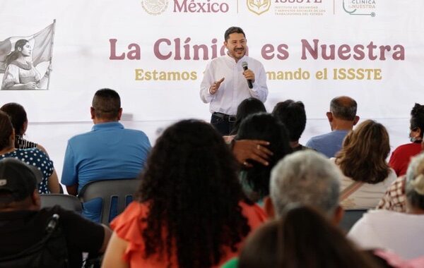 Supervisa Martí Batres asambleas de La Clínica es Nuestra 2026 en unidades del ISSSTE en Guerrero