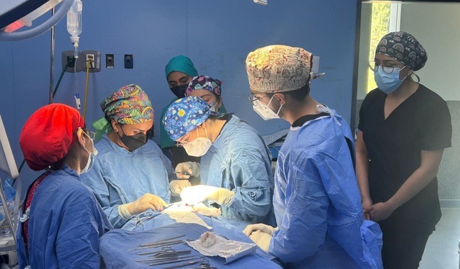 Beneficia HG del ISSSTE en Querétaro a bebé de tres meses con exitosa cirugía para corregir labio hendido