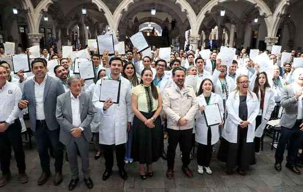 Fortalece IMSS su presencia en Aguascalientes con la incorporación de más 200 médicos especialistas y una visión renovada de crecimiento