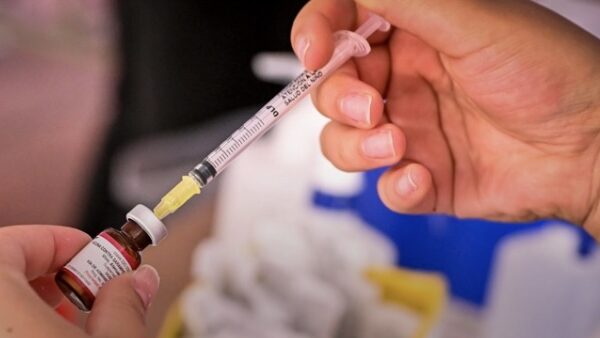 Disminuyen casos de sarampión en México; refuerzan vacunación