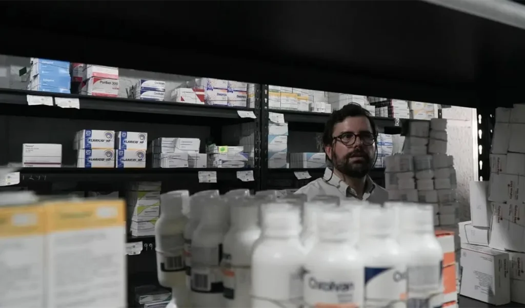 Alejandro Svarch, director del IMSS Bienestar evaluó condiciones y capacidades de 3 hospitales de Tabasco