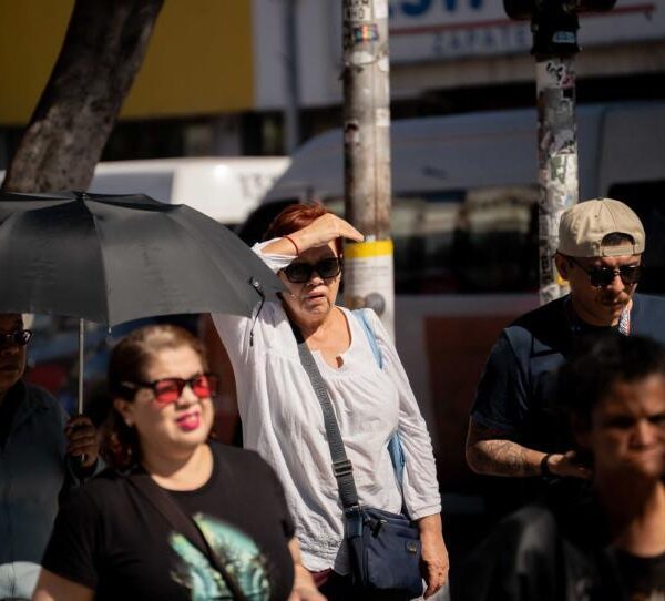 Instala IMSS Comando Onda de Calor para fortalecer atención médica ante altas temperaturas y garantizar respuesta inmediata