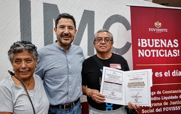 Entrega Martí Batres constancias de finiquito a 591 beneficiarios del FOVISSSTE en el Estado de México
